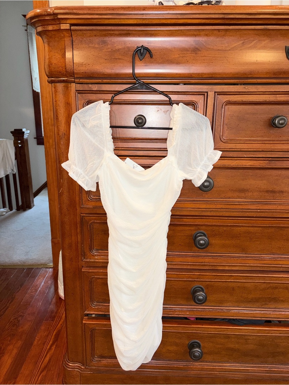 NWT Windsor Ivory Mesh Ruched Bodycon Mini Dress Puff Sleeves Size M - Picture 3 of 8